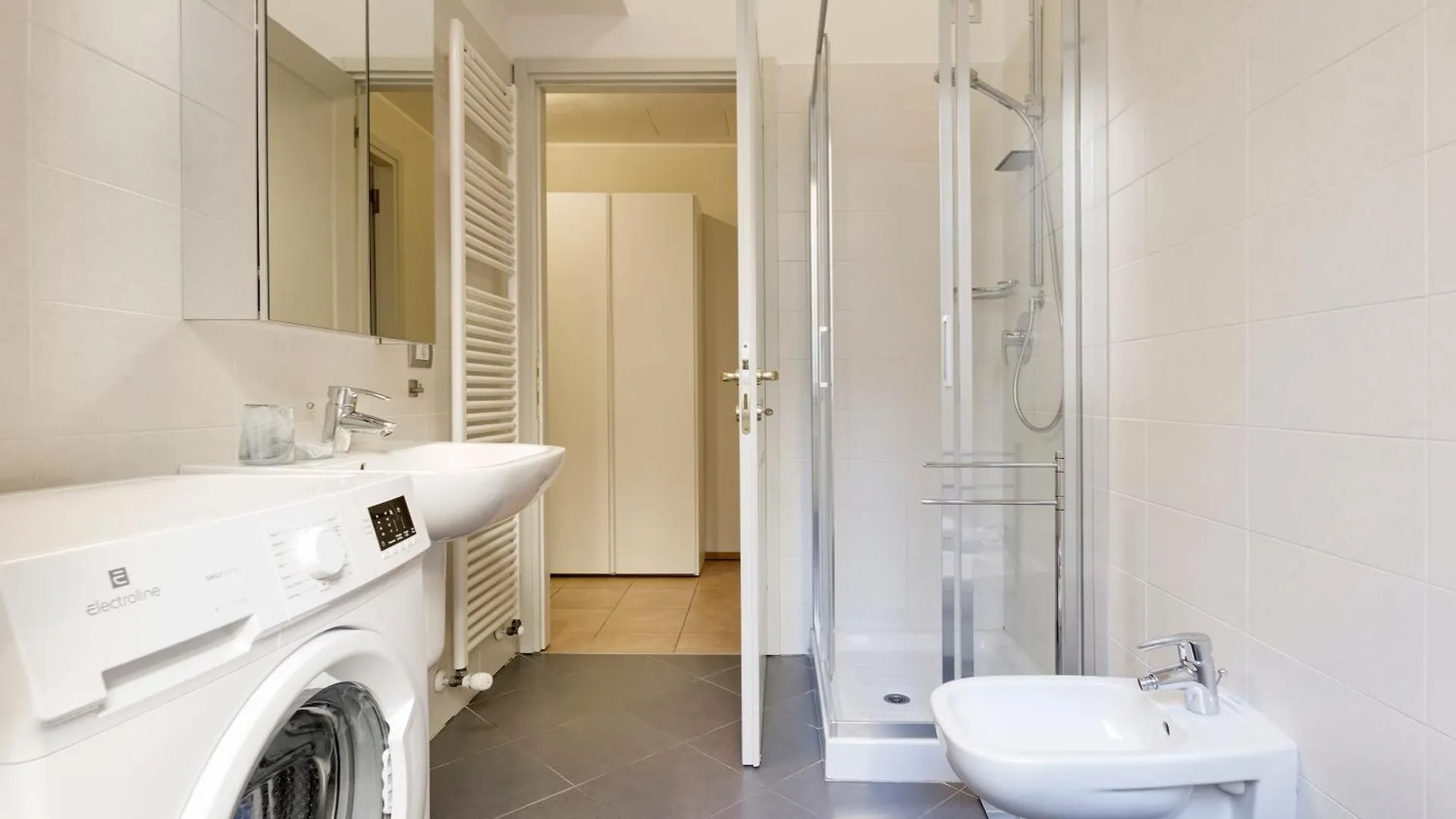 Domus Apartments Como - By Relais Di Giada 0*,