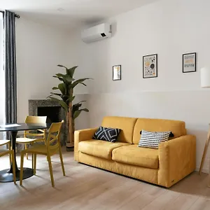 Comostay Apartment